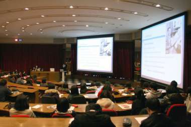 平成22年度卒業論文発表会1