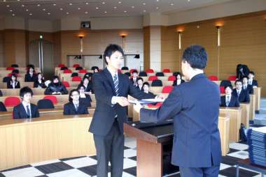 平成22年度卒業論文発表会3