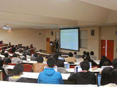 ガイダンス風景