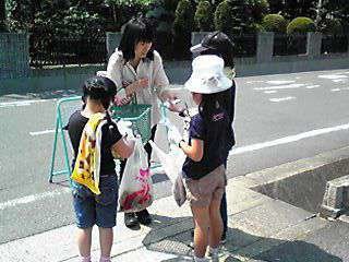 ヒマワリの種を配布2