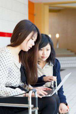 無償譲渡パソコンは、プライベートでも卒業後も活躍してくれる、頼もしい親友になるでしょう。