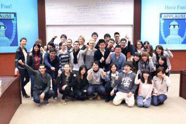 シンポジウム会場全景