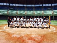 クラウンズに出場する井垣璃玖選手（左）と竹中智哉選手（右）