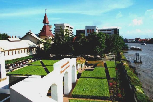 Thammasat University