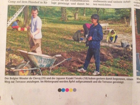 ＜ボランティア活動の様子が地元記事にて紹介されました＞