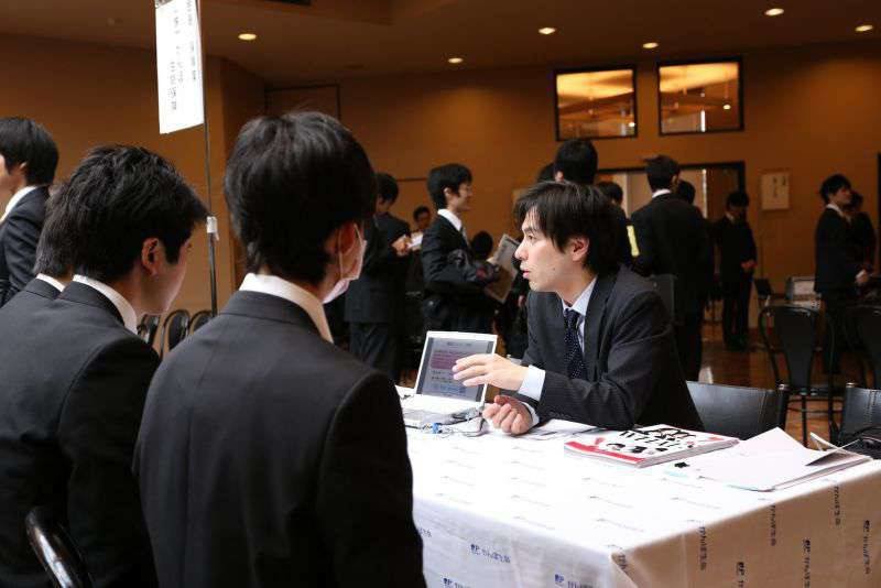 学内合同会社説明会2