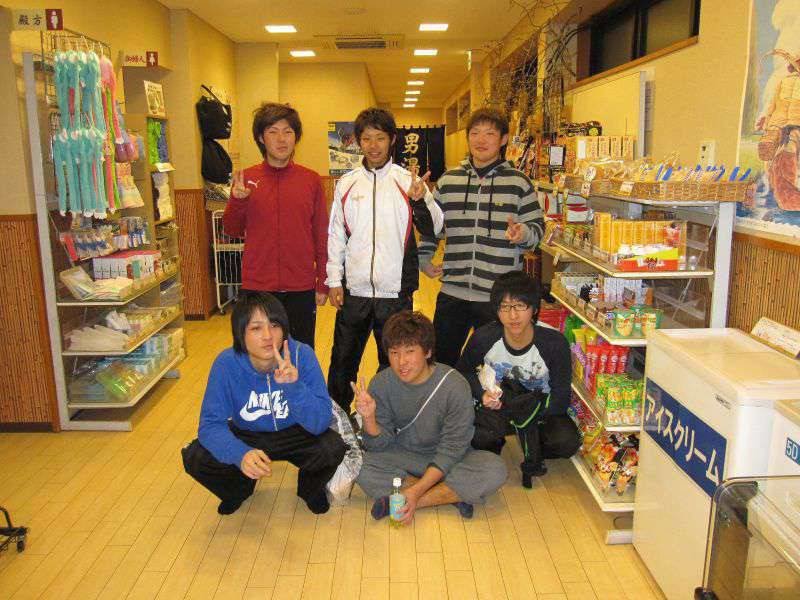 ホテル側にある温泉「満天の湯」毎年みんなで入浴します