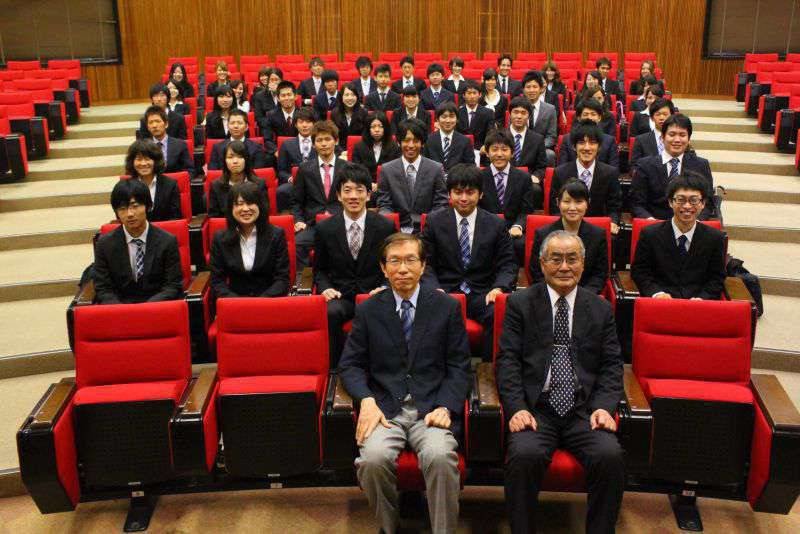 奨学生認定証授与式