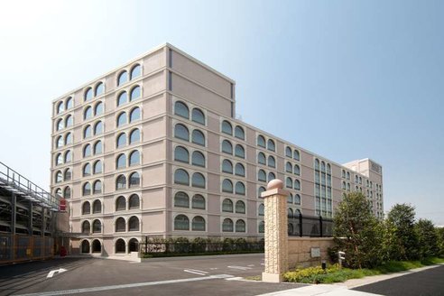 197 rooms on 9 floors