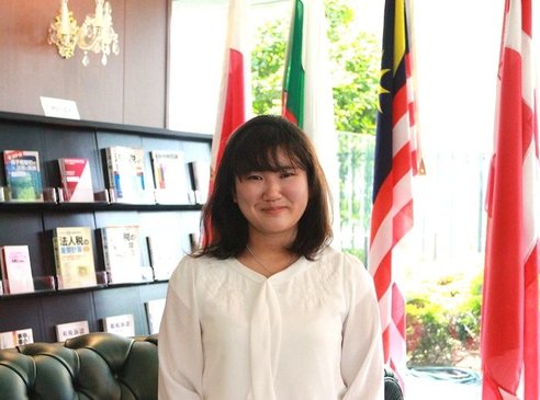 名古屋商科大学