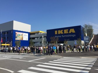 イケア、行列