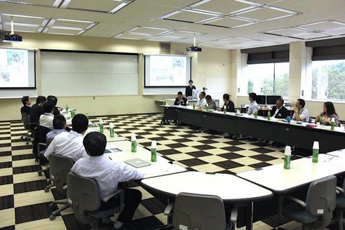 地域活性化研究センター2