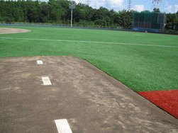 一塁側から見た外野部分