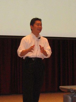 NYとアジアを飛び回る柴田励司先生