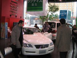 名古屋トヨペットでの見学模様