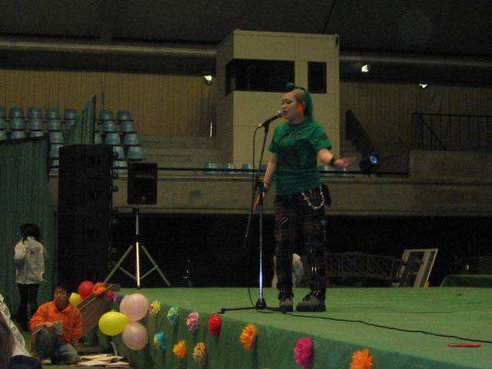 まちゃまちゃ登場で歓声が館内に木霊する