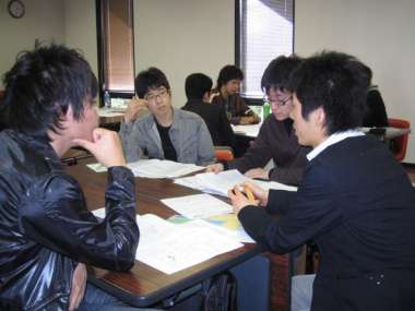 先輩との情報交換会