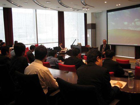 研究科長による開会挨拶