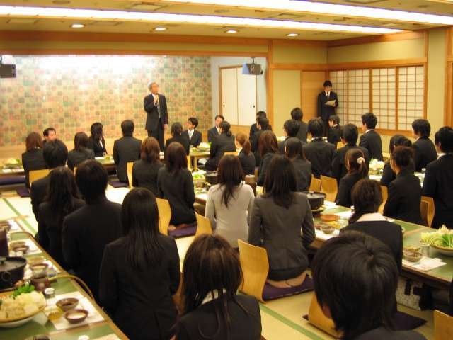 副学長の挨拶で会は幕を開けました。