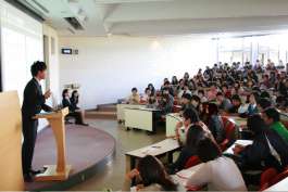 内定者6名が貴重なお話をしてくれました