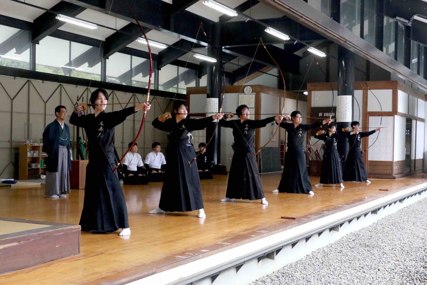 弓道部 | スポーツ系クラブ | クラブ活動 | 名古屋商科大学
