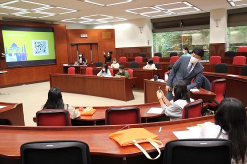 Lee先生による体験授業