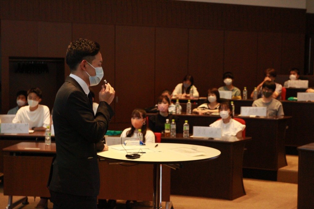 卒業生によるプレゼン