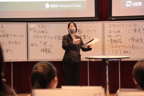 卒業生発表の様子