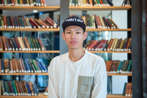 経済学部総合政策学科　澤村さん