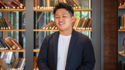 経済学部総合政策学科　座馬さん