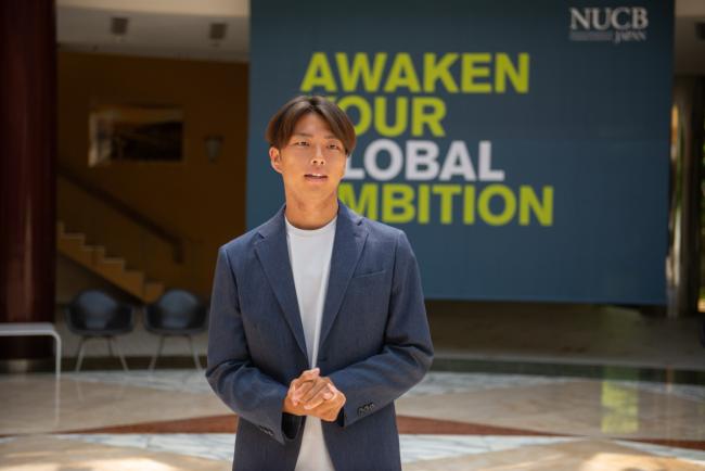 経済学部総合政策学科　新川さん