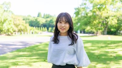 経営学部経営学科　高木さん