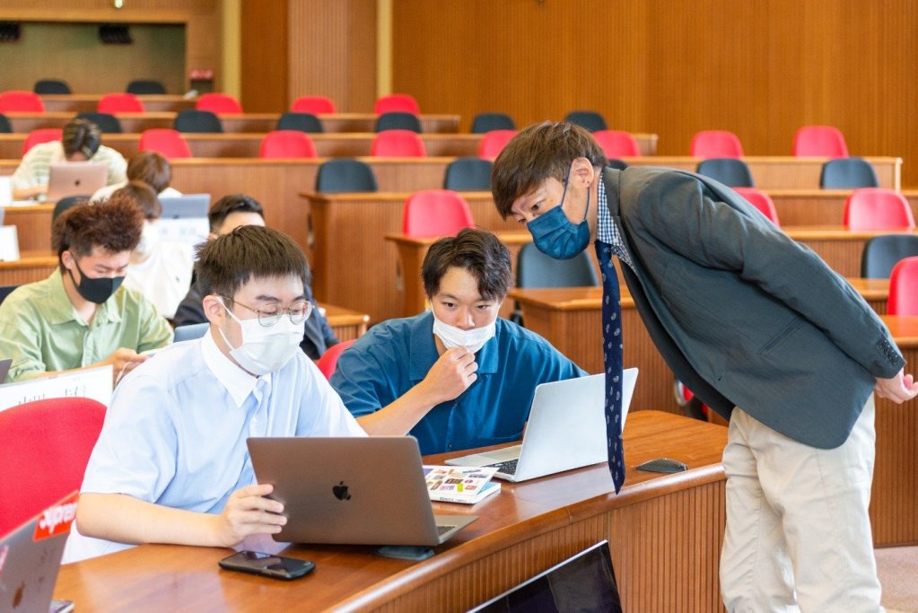 山本裕子先生