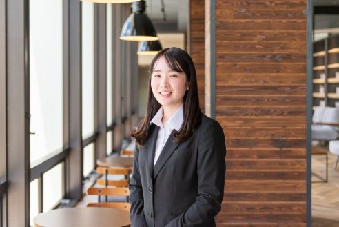 国際学部グローバル教養学科4年 松本さん