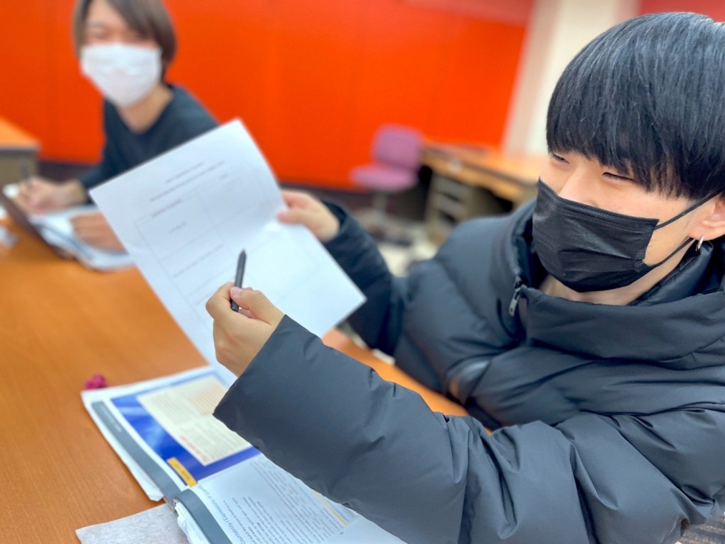ADVANCED ENGLISH 4