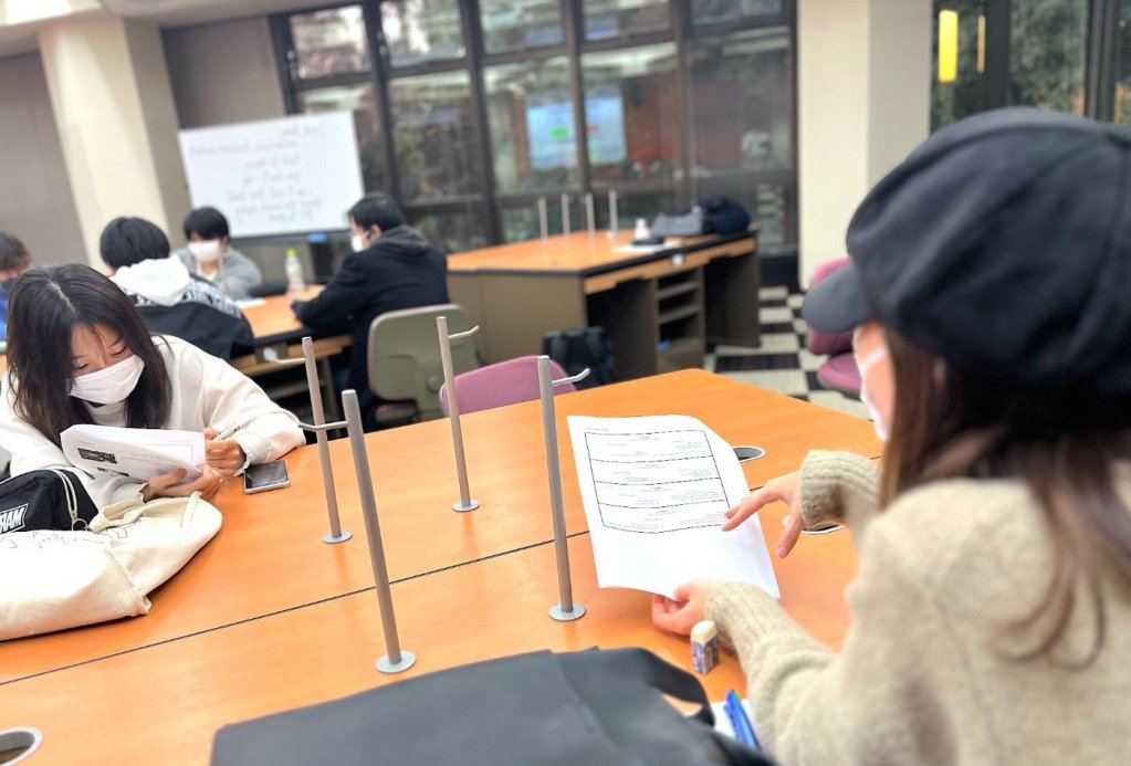 ENGLISH FUNDAMENTALS 4