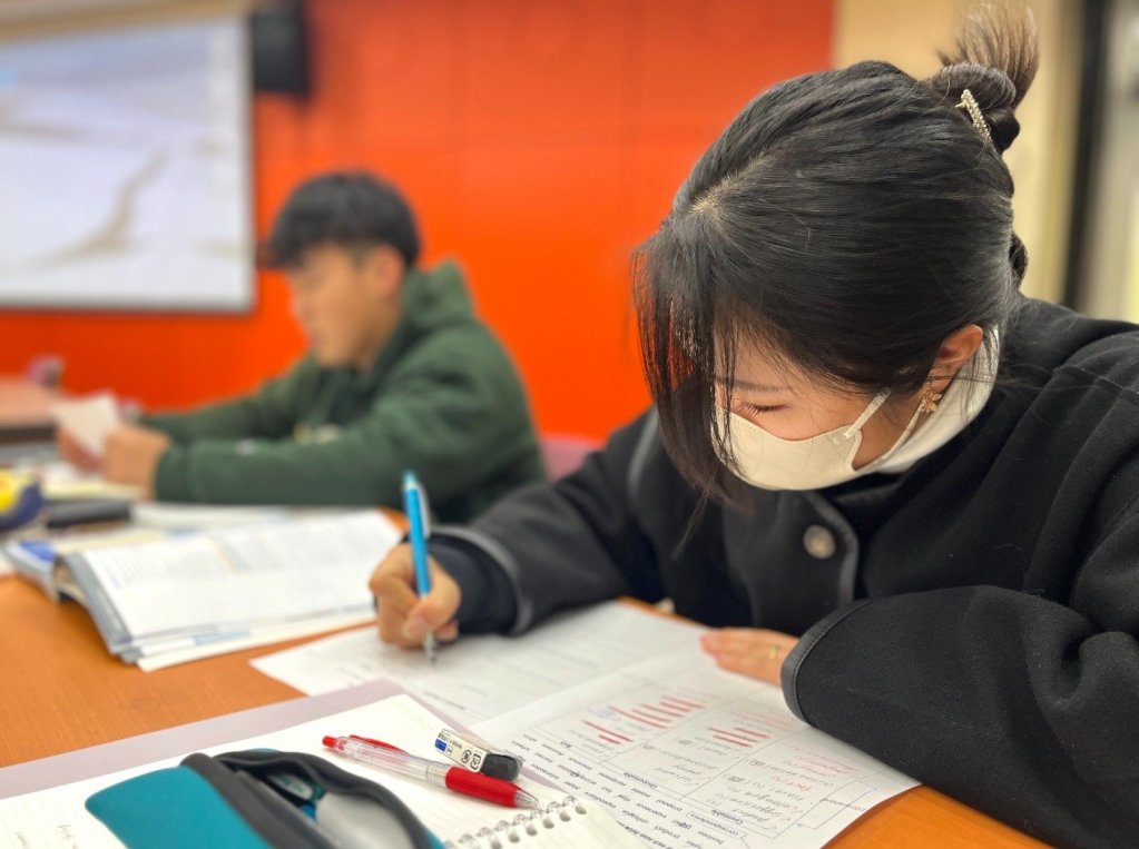 ADVANCED ENGLISH 3