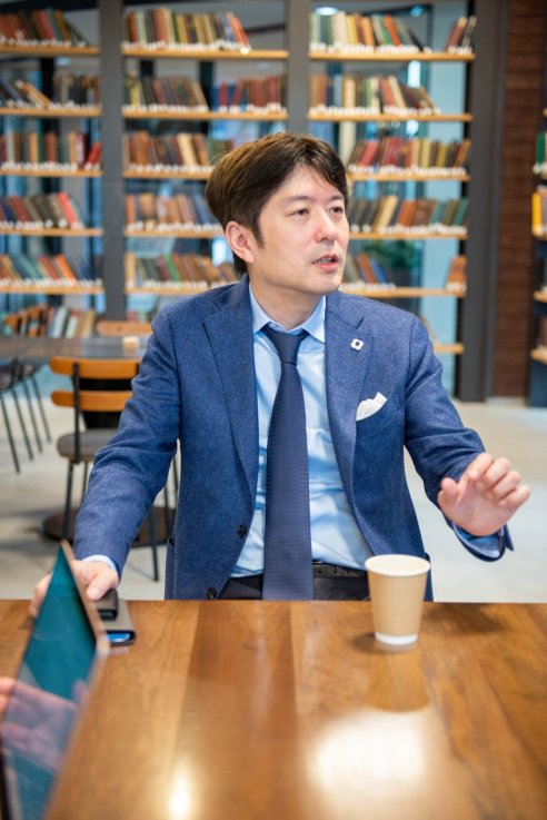 栗本博行学長