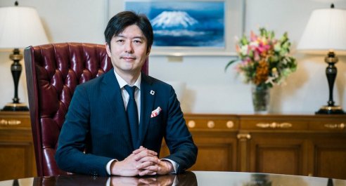 Chancellor Hiroyuki Kurimoto