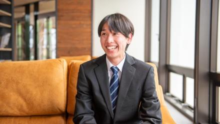 経営学部経営学科　橋倉さん